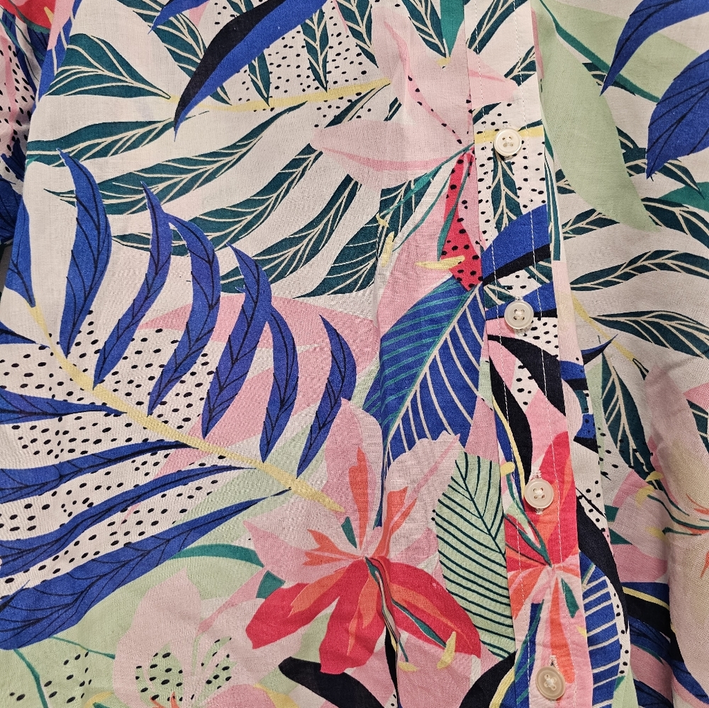 LOFT tropical button up top 🌺 - Picture 5 of 6